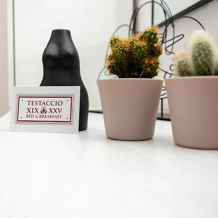 Testaccio Xix-xxv Couette-café 4*