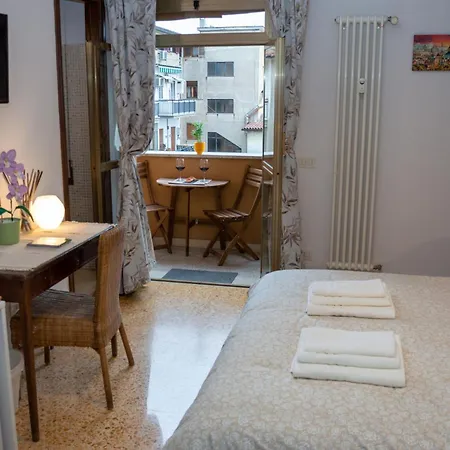 Bed and Breakfast Testaccio Xix-xxv Ρώμη